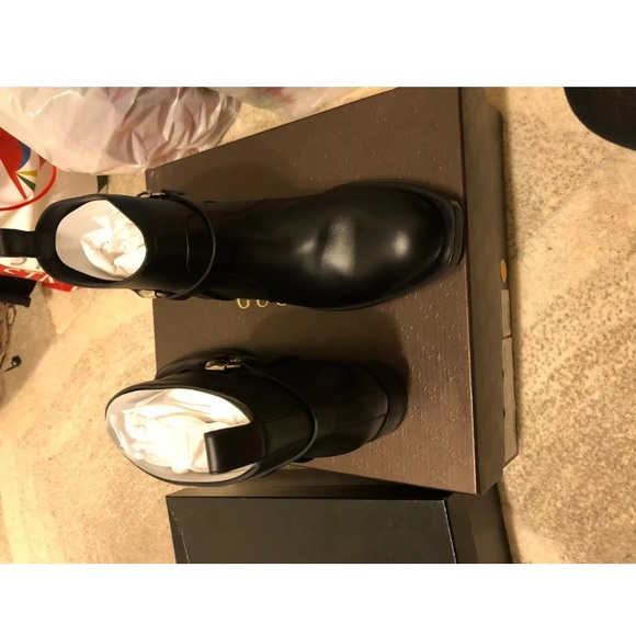 Auth Gucci wome black leather ankle boot 40/10 - Picture 5 of 5